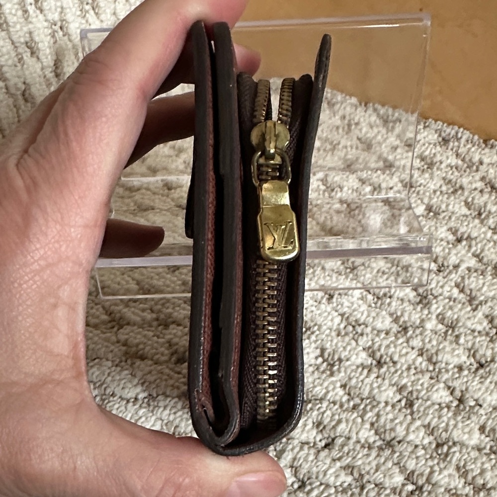Vintage Louis Vuitton Bifold Wallet - Picture 6 of 16